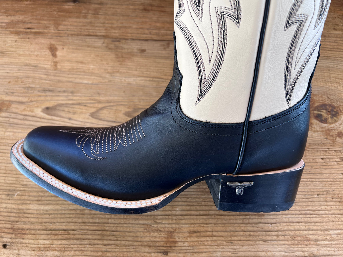 Saratoga - Black & Ivory Square-toe Western Boot