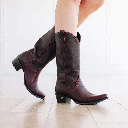 Emma Jane - Black Cherry
